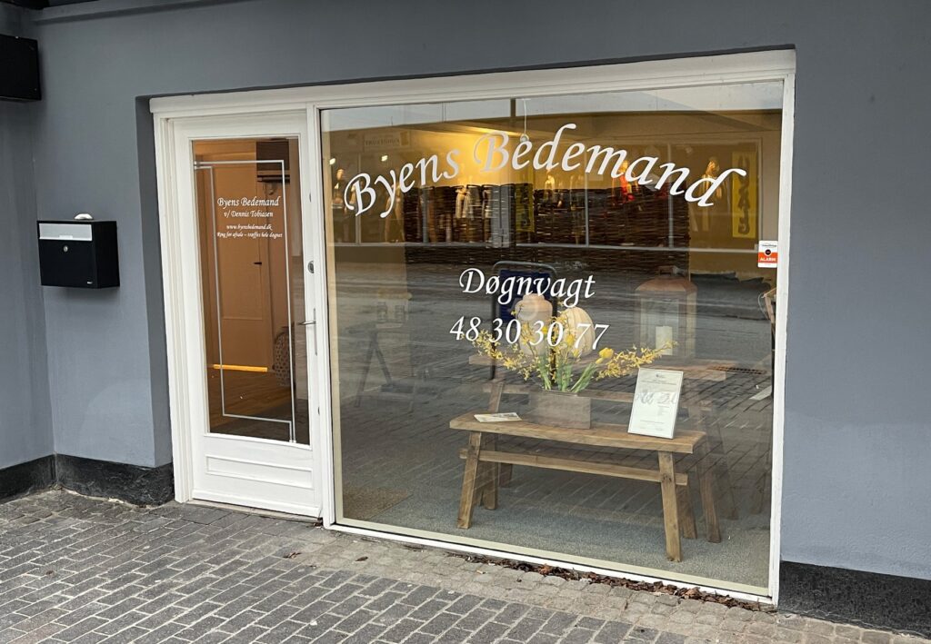 Gilleleje Begravelsesforretning, Vesterbrogade 8, 3250 Gilleleje